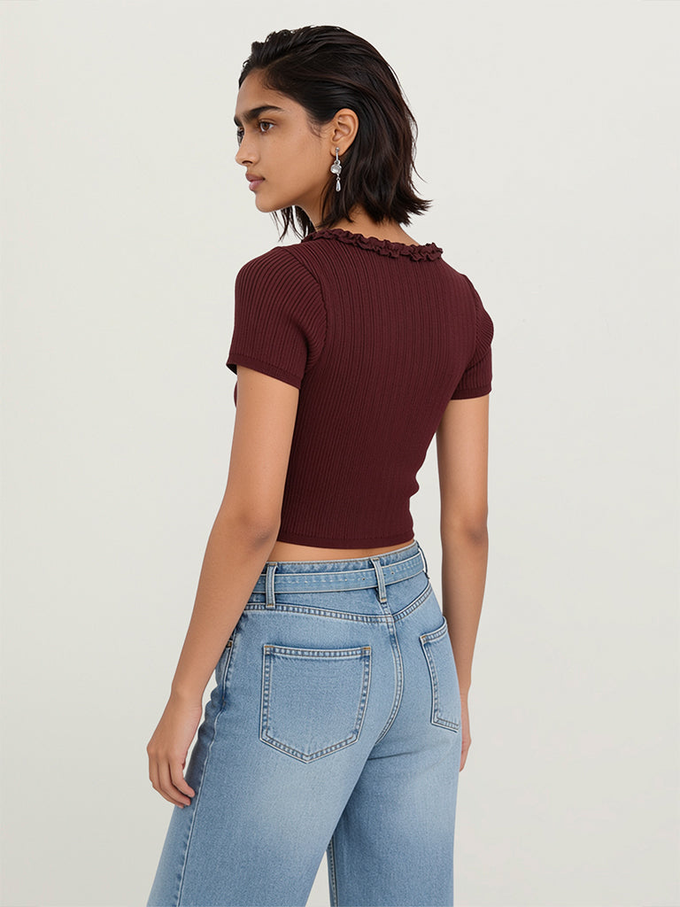 Fitted Ribbed-Textured Top