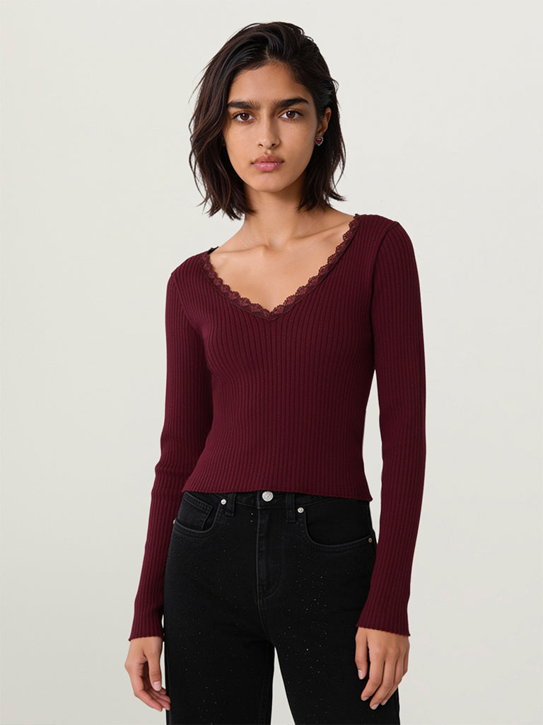 Fitted Ribbed-Textured Top