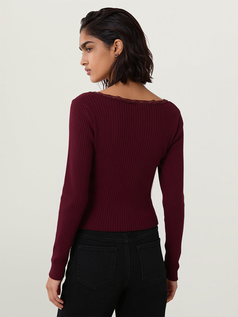 Fitted Ribbed-Textured Top
