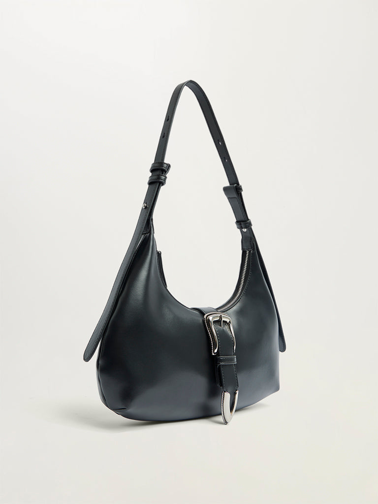 Buckle Detail Shoulder Bag
