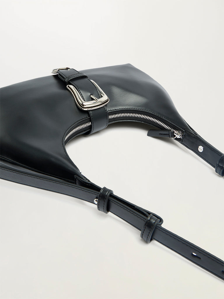 Buckle Detail Shoulder Bag